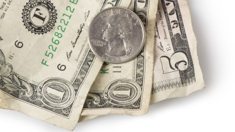 Los dólares sumamente deteriorados pueden ser reemplazados por el Departamento del Tesoro, quien evaluará las condiciones de los billetes y podría ayudarte a recuperar ese dinero.