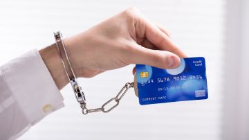 deudas tarjetas de crédito cárcel