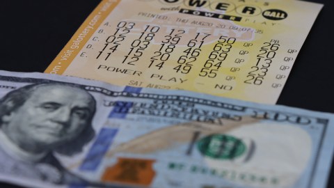 premios mayores de lotería powerball mega millions