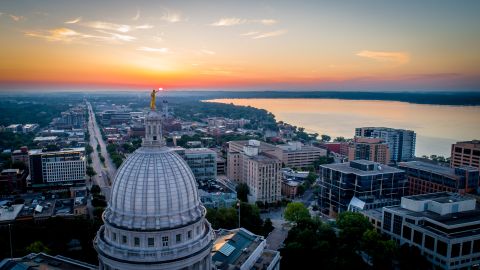 wisconsin salario mínimo por hora