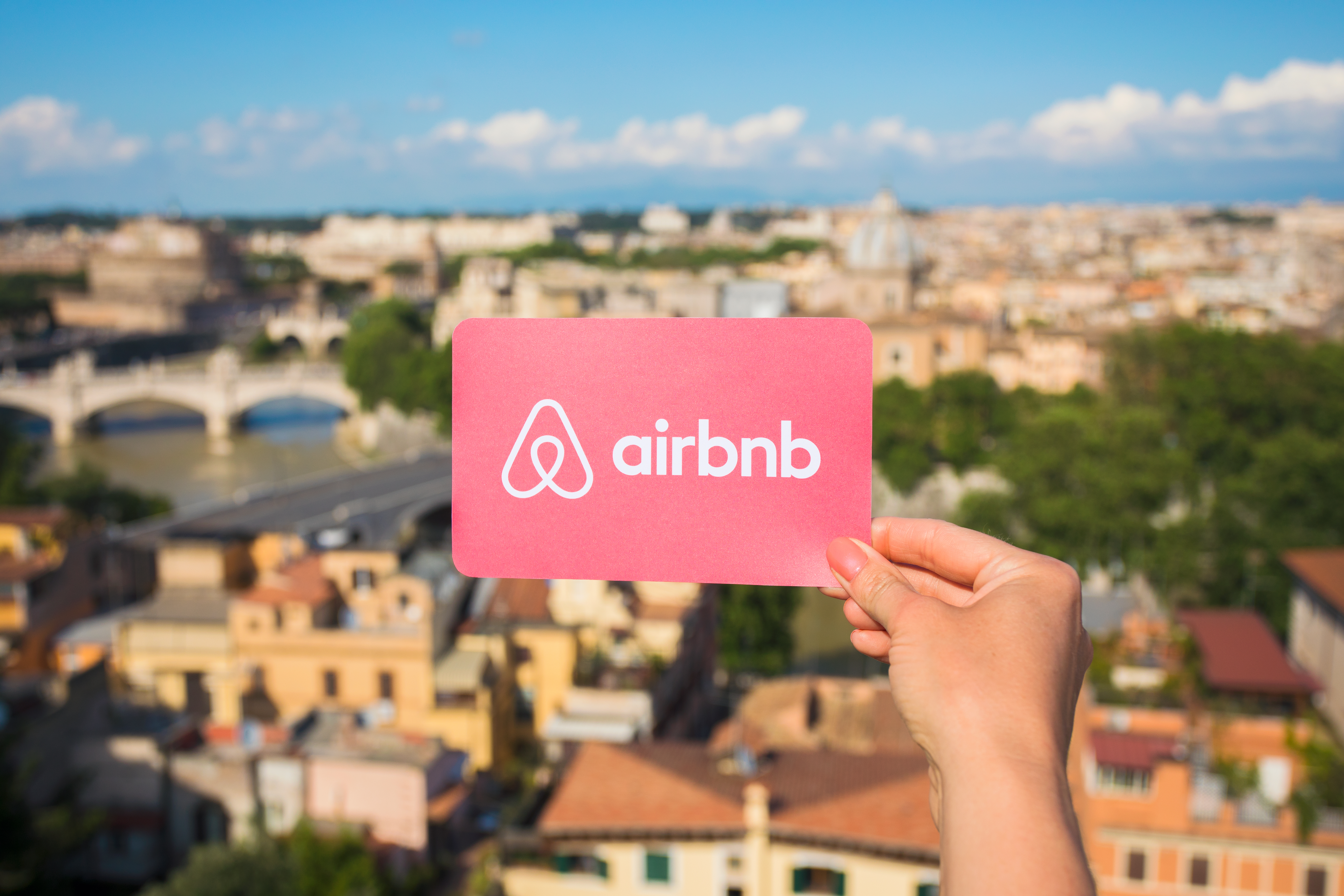 Cómo Convertirte En Anfitrión En Airbnb Y Generar Más Ingresos En EE.UU ...