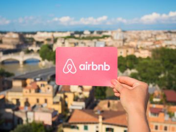 Cómo convertirse en anfitrión en Airbnb y generar más ingresos en EE.UU. durante 2023