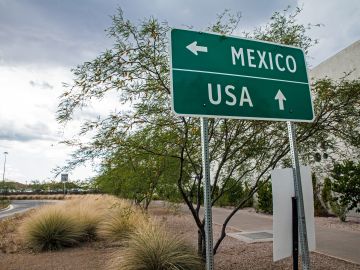 Por qué el salario mínimo es mayor en la frontera entre México y EE.UU.