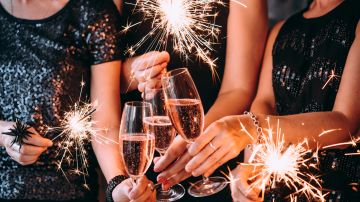 Seguros en EE.UU.: qué es la responsabilidad de anfitrión y por qué debes tenerla en cuenta si ofreces una fiesta de Año Nuevo