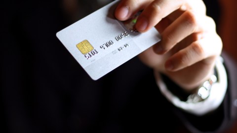 Cuánto tarda en llegar una nueva tarjeta de crédito en EE.UU.