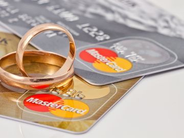 boda y deuda de tarjeta de credito