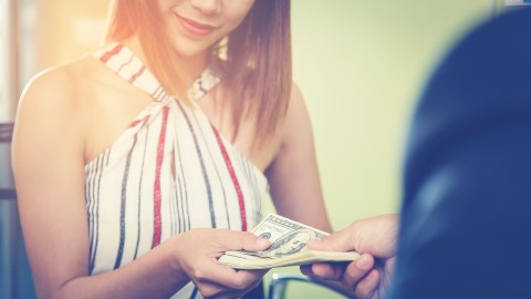 impuestos al prestar dinero