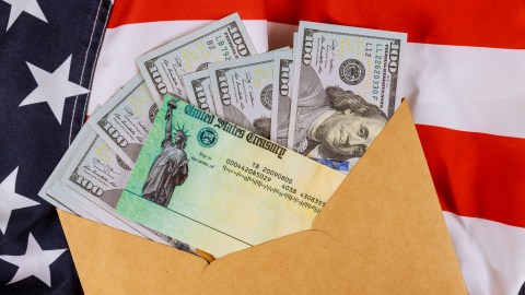 Cheques de estímulo fallecido