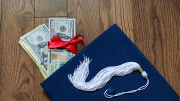 Crédito Oportunidad Estadounidense dinero para estudiantes