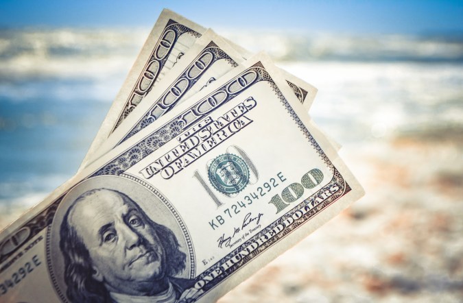 Cheque de estímulo de $300 dólares