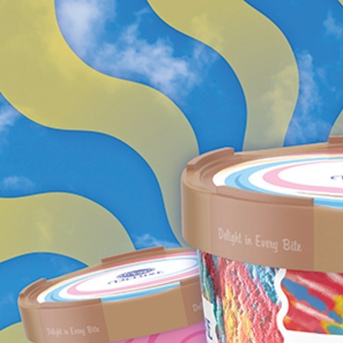 Para celebrar el inicio del verano y el día del año con la mayor cantidad de horas de luz solar (15 horas seguidas para ser exactos), Kroger regalará 50 pintas de helado marca Kroger® por minuto.