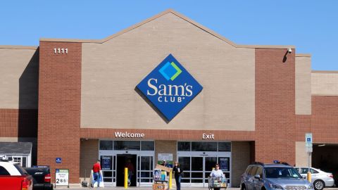 Fachada de una tienda Sam's Club.