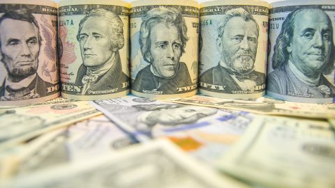 Cheque de estímulo de $500 dólares mensuales