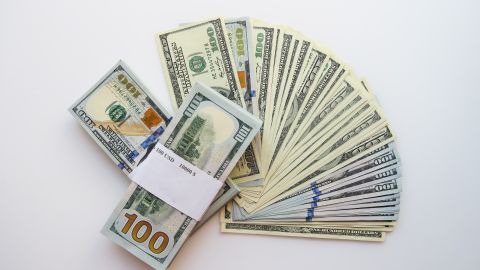 Cheque de estímulo de $1,000 dólares