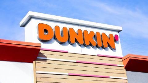 Cartel de Dunkin' Donuts.