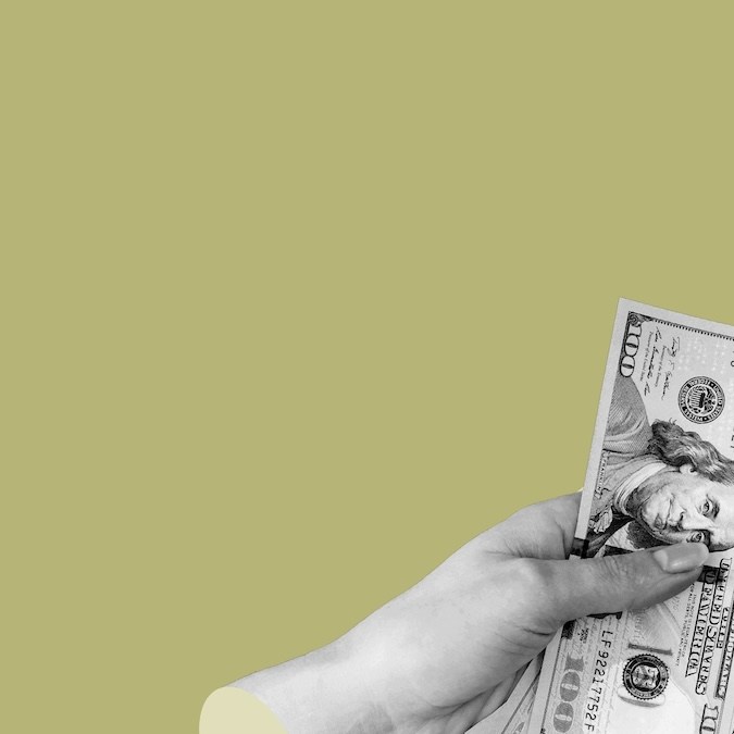 Collage de dinero a cambio de productos viejos o que ya no usas.