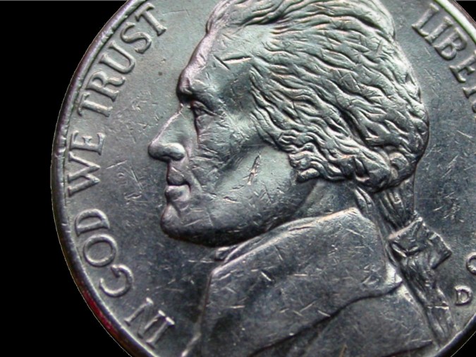 Moneda de 5 centavos de dólar de cerca.