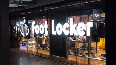 logotipo de Foot Locker en su tienda en Siam Paragon.