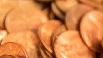 Montón de monedas de 1 centavo de Estados Unidos.