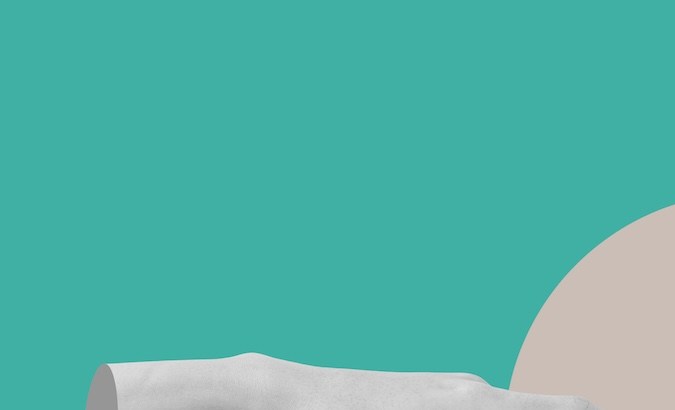 Collage de mano dando y recibiendo dinero.