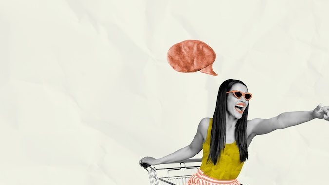 Imagen 3D, boceto minimalista, collage de una mujer despreocupada sentada en un carrito de supermercado con prisas, aislada sobre fondo pintado.