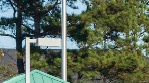 Foto de un letrero de Aldi en su estacionamiento.