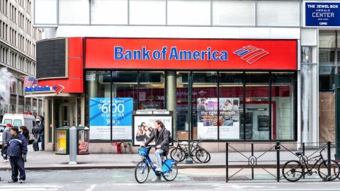 Vista de la calle en la sucursal del Bank of America en Nueva York.