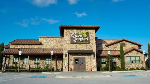 Exterior del restaurante Olive Garden en Humble, TX.