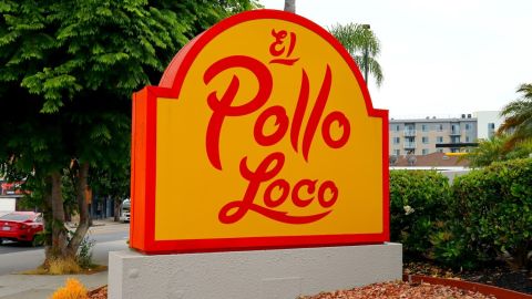 EL POLLO LOCO Cadena de restaurantes especializada en pollo a la parrilla estilo mexicano.