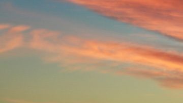 Letrero del edificio de la tienda de ropa departamental Kohl's.