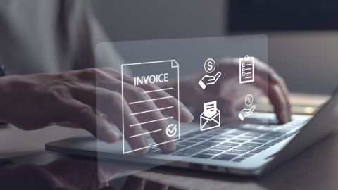 Concepto de facturas y estados de cuenta digitales en línea.