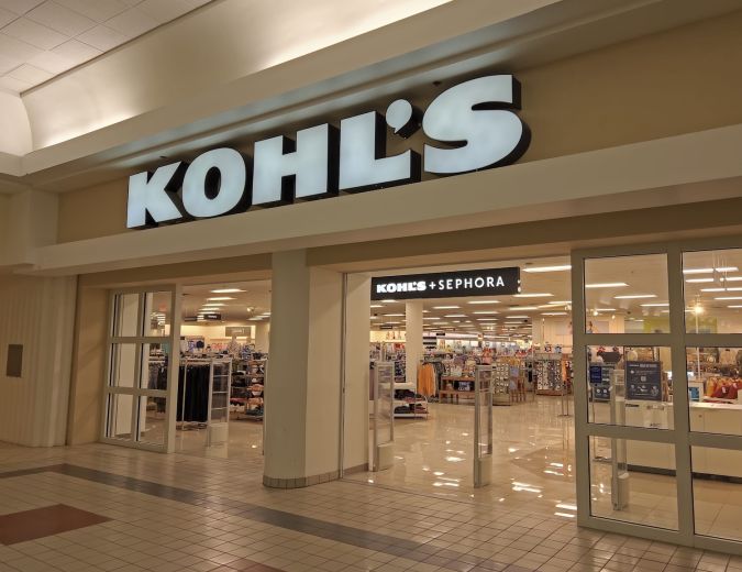 Fachada de una tienda Kohl's en un centro comercial.