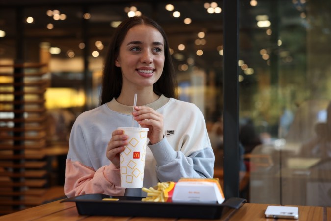 El nuevo menú de McDonald's estará disponible a partir de enero 2025.