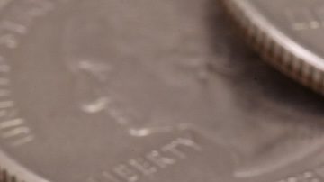 Algunas monedas de 25 centavos de 1999 de Delaware pueden valer una pequeña fortuna.