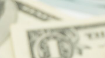 El oscilador estocástico fue desarrollado a finales de la década de 1950 por George C. Lane y se ha convertido en uno de los indicadores más populares y utilizados para el análisis técnico.