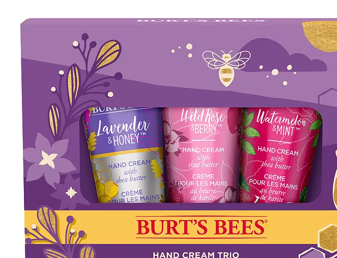 Set de regalo navideño de trío de cremas para manos de Burt's Bees.