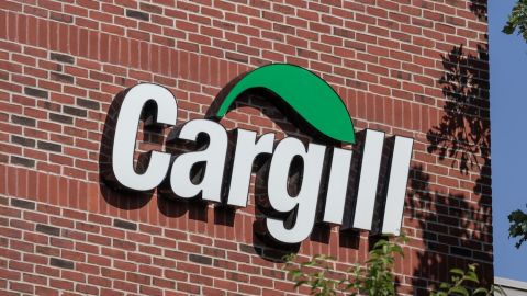 Cargill reducirá aproximadamente el 5% de su fuerza laboral mundial y la mayoría de los recortes se realizarán este año.