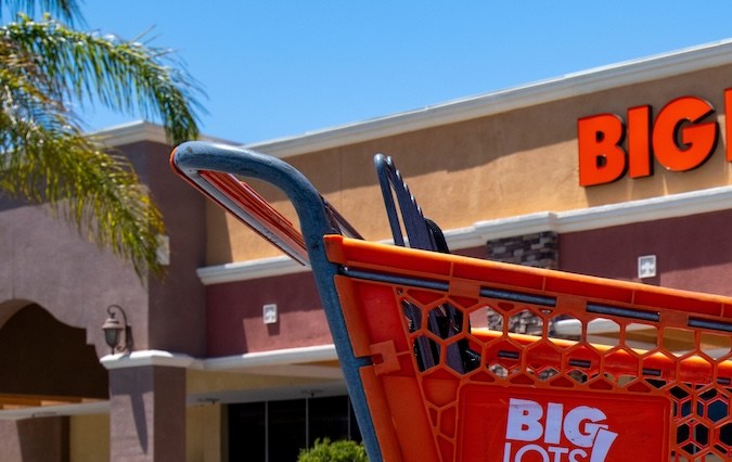 Los asociados de ventas de Big Lots son parte esencial de la experiencia de compra de los clientes.
