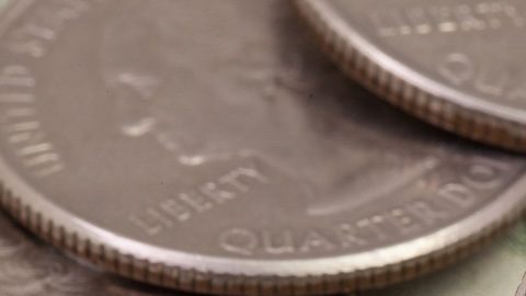 Algunas monedas de 1999 de 25 centavos del estado de Georgia pueden valer una pequeña fortuna.