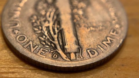 Algunas monedas de 10 centavos de 1945 pueden valer algunos buenos miles de dólares.