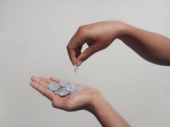Las monedas de 25 centavos del 2000 de Massachusetts están compuestas de 75% cobre y 25% níquel.
