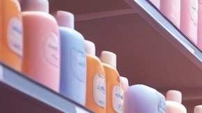 Una madre ha compartido su secreto para conseguir productos a muy bajo costo en Walmart.