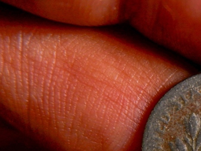 Las monedas de 10 centavos de 1956 están compuestas de 90% plata y 10% cobre.