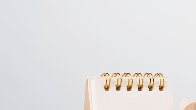 Con la temporada de presentación de impuestos de 2025 acercándose rápidamente, el IRS alienta a los contribuyentes a tomar medidas clave ahora para prepararse para la presentación de sus declaraciones de impuestos.