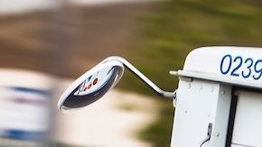 Reportes indican que el primer paso hacia la privatización de USPS sería disolver la Junta de Gobernadores del Servicio Postal de Estados Unidos.