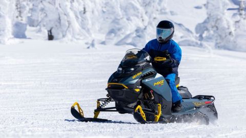 Ski-Doo Grand Touring Sport 900 2025