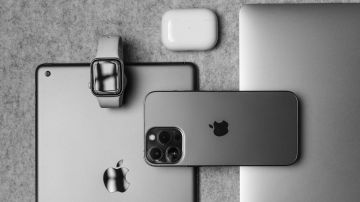 Puedes canjear distintos dispositivos Apple en la Apple Store para obtener crédito inmediato para una nueva compra. Y si tu dispositivo no es elegible para recibir un valor de canje, puedes reciclarlo con Apple sin costo.