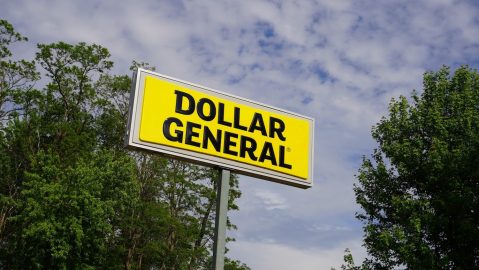 La compañía también planea convertir seis tiendas pOpshelf en sucursales de Dollar General.