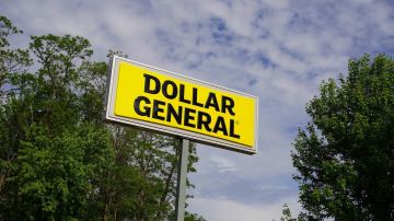 La compañía también planea convertir seis tiendas pOpshelf en sucursales de Dollar General.