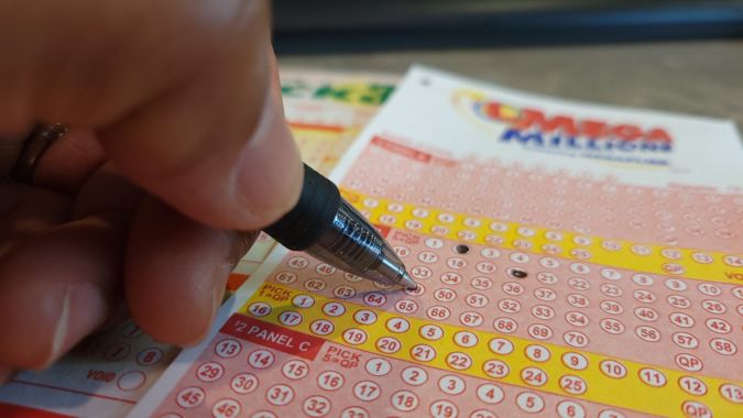 Si alguien no gana el premio mayor el 4 de abril, pasará a la nueva versión de Mega Millions.